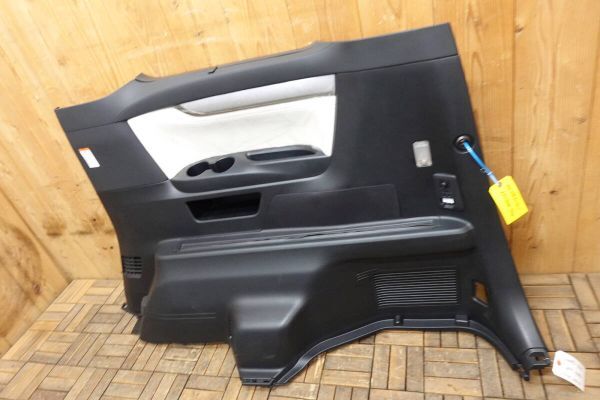 アルファード HV エグゼクティブラウンジAYH30W 左リアクォーターパネルトリム 64,000km_画像4