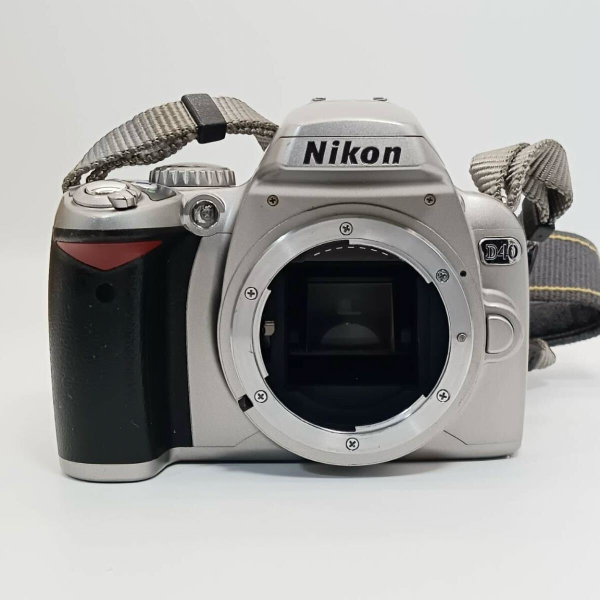 Nikon/ニコン/D40/デジタル一眼レフカメラ/付属品有り/動作未確認_画像2