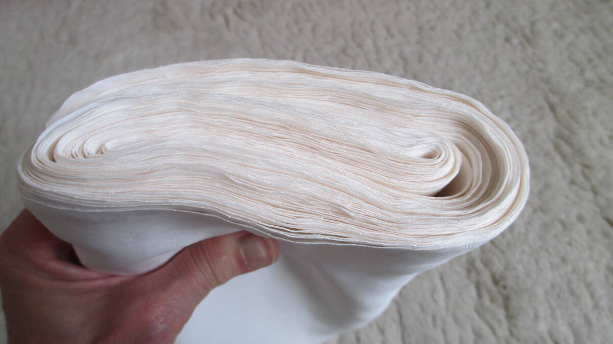 『胴裏一疋/正絹 御裏絹 シルク加工/特選 本耳絹 デラックスシルク/松菱裏絹加工株式会社/一部、黄ばみ有』自宅保管品_画像6