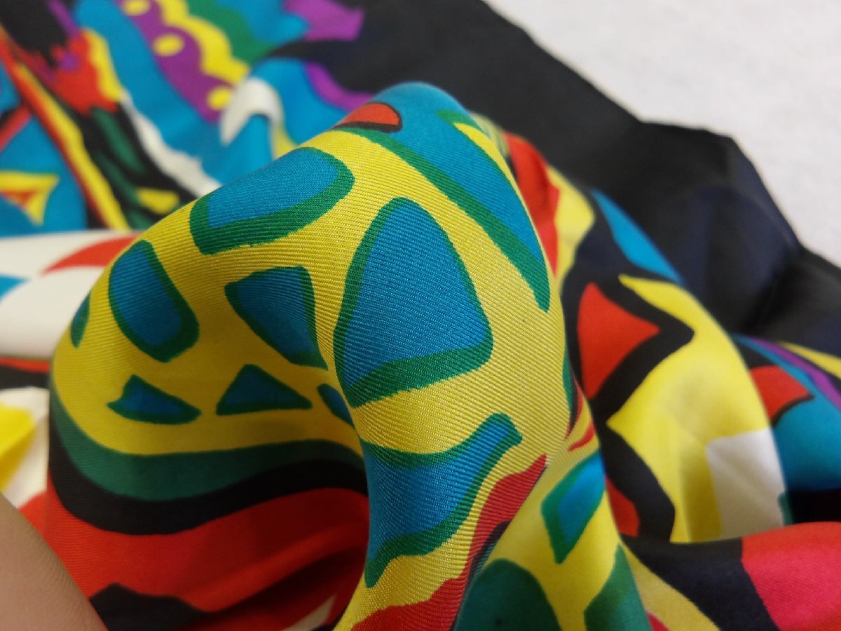 〔楽布〕P40487 シルク スカーフ サイケデリック 86cm×88cm c_画像5