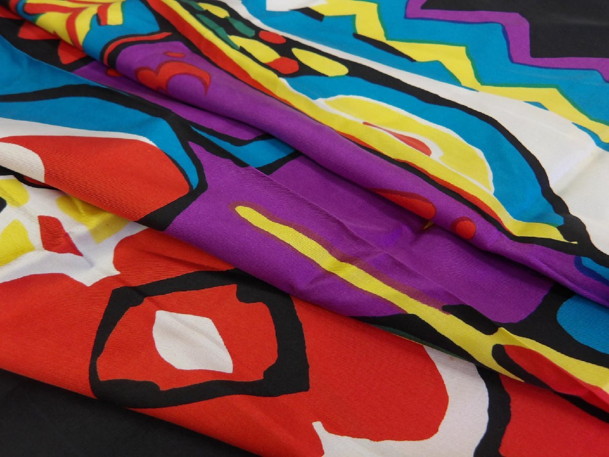 〔楽布〕P40487 シルク スカーフ サイケデリック 86cm×88cm c_画像4