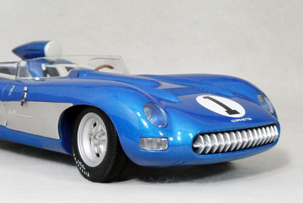 * 1/18 Chevrolet = Corvette SS / 1957 год голубой металлик = CHEVOLET CORVETTE