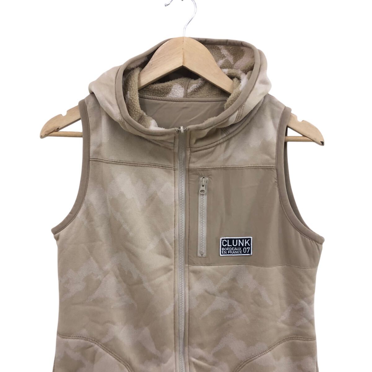 10H837-67 未使用品 タグ付き Oclunic golf ゴルフウェア リバーシブル 2way ベスト ノースリーブ ジャケット ベージュ系 レディース M_画像2