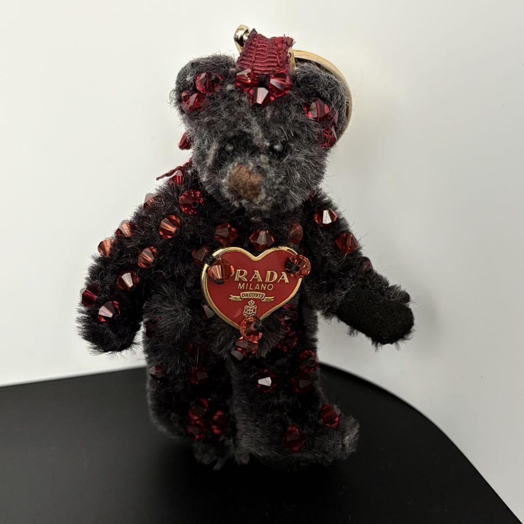 希少 レア プラダ PRADA テディベア キーホルダー 1AR975 キーリング ビジュー ハート ロゴ バッグチャーム クマ 熊 NERO ネロ ブラック_画像2