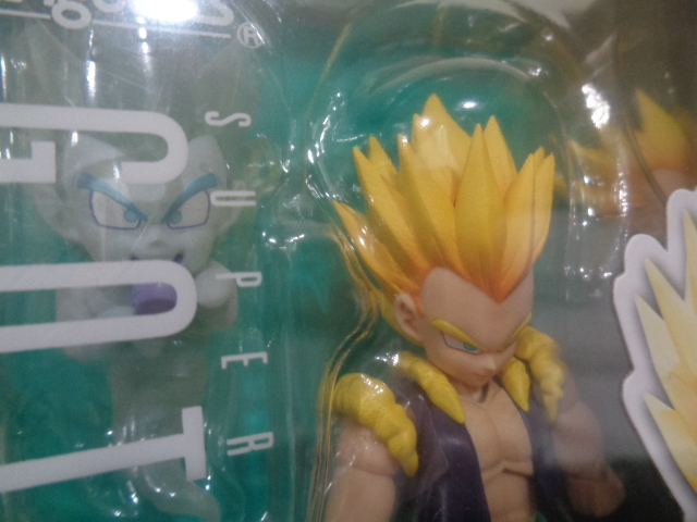 即決 新品未開封品 S.H.フィギュアーツ ドラゴンボールZ　スーパーサイヤ人ゴテンクス　国内正規品 S.H.Figuarts バンダイ 可動フィギュア_画像3
