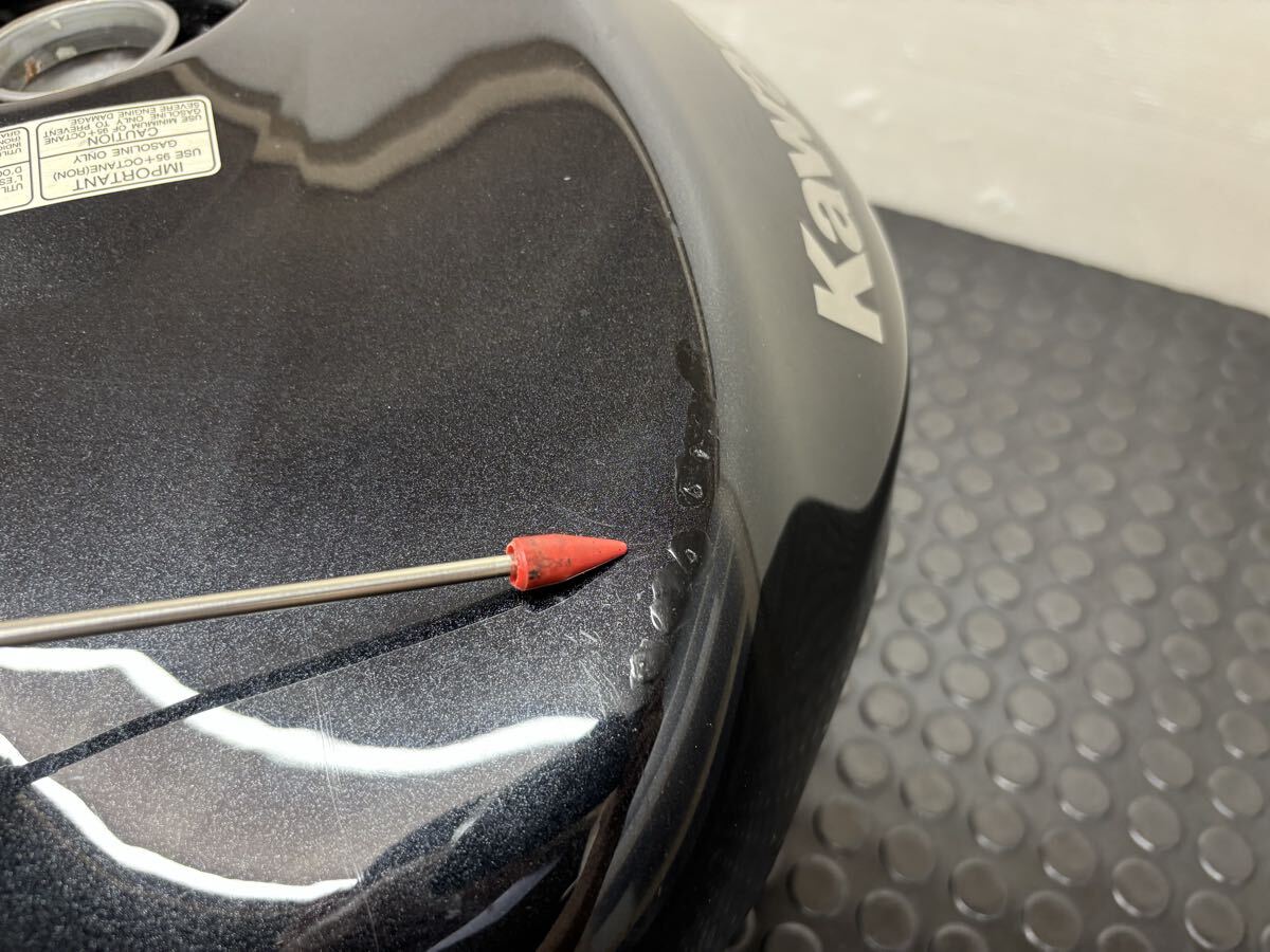 ZX-10R ( '04-05 / C型 ) KAWASAKI 純正 タンク ( クロ ) ZX10R_画像4