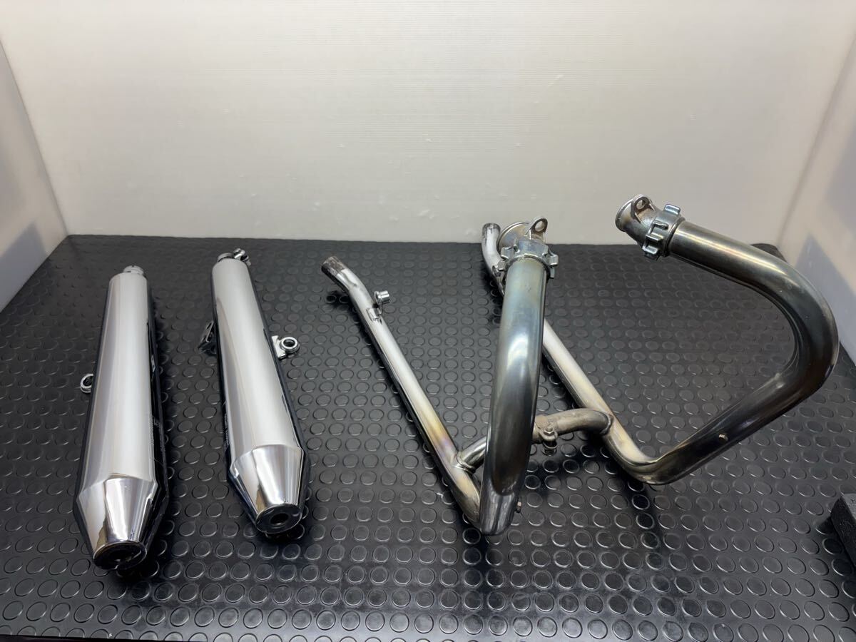 triumph スラクストン 900 トライアンフ 純正 マフラー サイレンサー エキパイ エキゾーストパイプ 2208585 / 2208580 _画像2