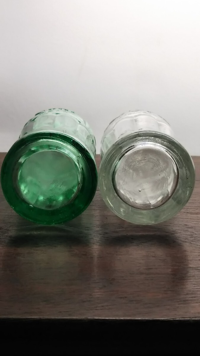 古い瓶　レトロ瓶　エンボスコカ・コーラ　2本_画像7