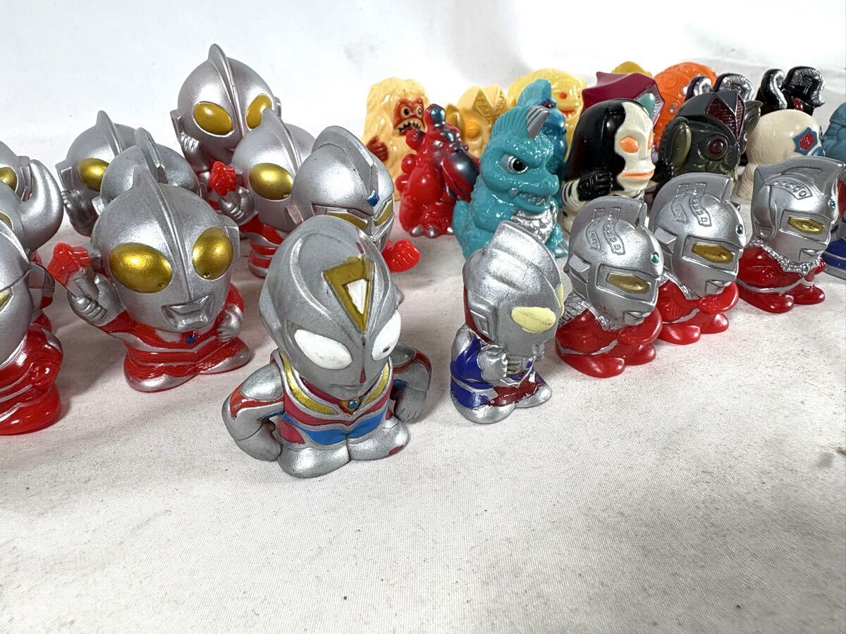 ウルトラマン 怪獣 ソフビ 指人形　まとめ売り　36体セット/コレクション/円谷プロ/インテリア/フィギュア/010-0006_画像1