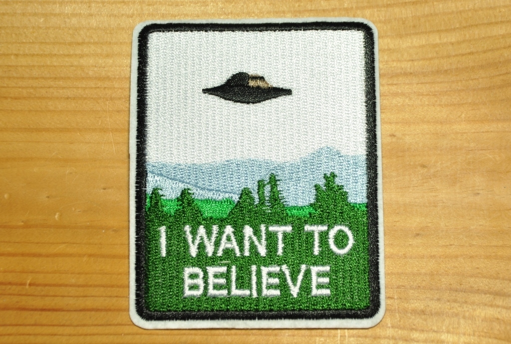 英国 インポート ワッペン アップリケ パッチ UFO ユーフォー ユーホー 未確認飛行物体 イギリス UK GB ENGLAND イングランド 1027-2_画像1