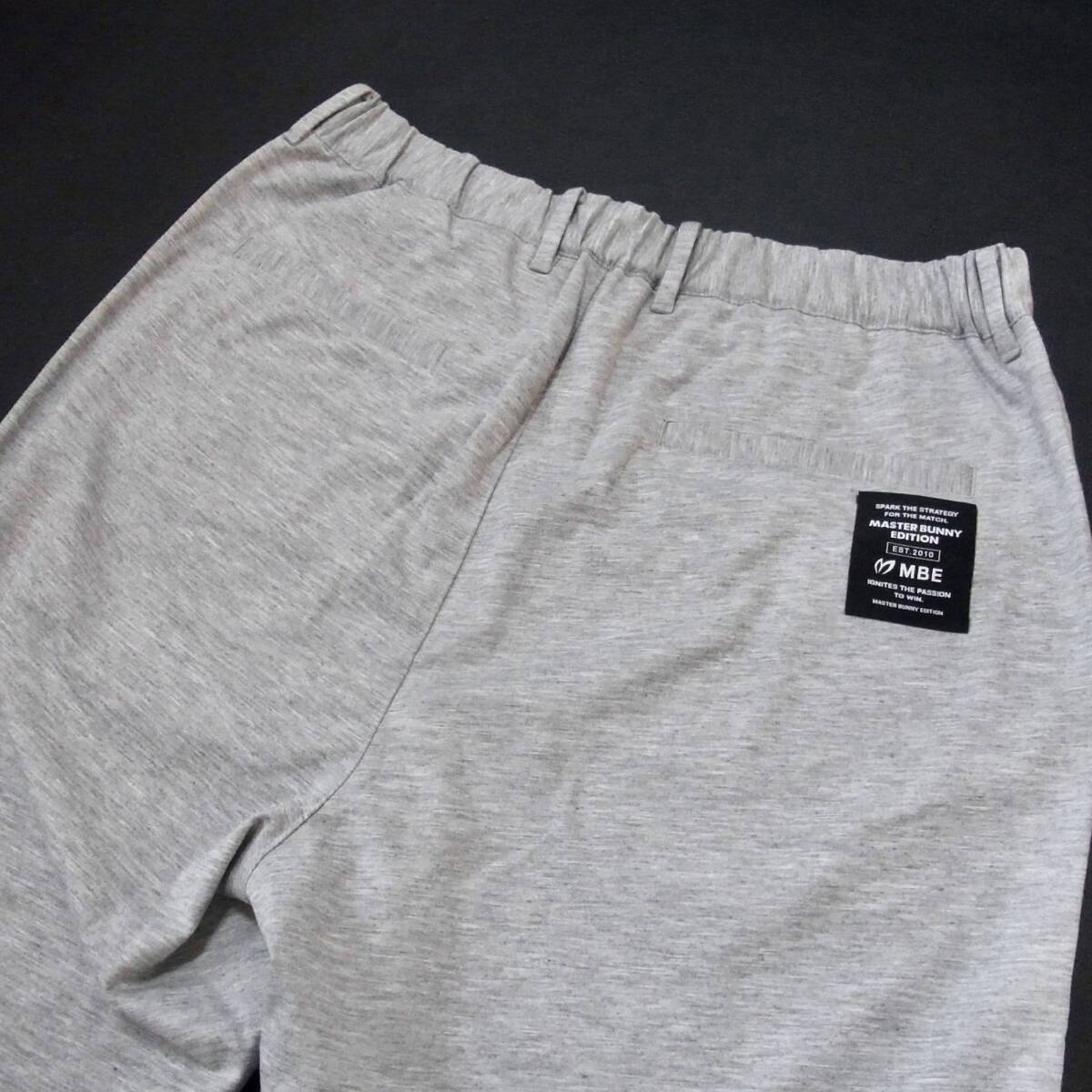 新品 正規品!! PEARLY GATES/パーリーゲイツ マスターバニー 大人気!! 混紡ストレッチパンツ【5/L】グレー_画像2