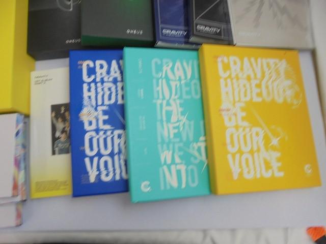 【まとめ売り 中古品】 韓流 SEVENTEEN TOMORROW X TOGETHER　TXT DICON トレカ 等　グッズセット_画像8