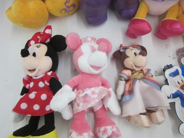 中古品 ディズニー ドナルドダック デイジー ミニー ぬいぐるみ ぬいぐるみバッジ バッグチャーム 35周年 等 グッズの画像4