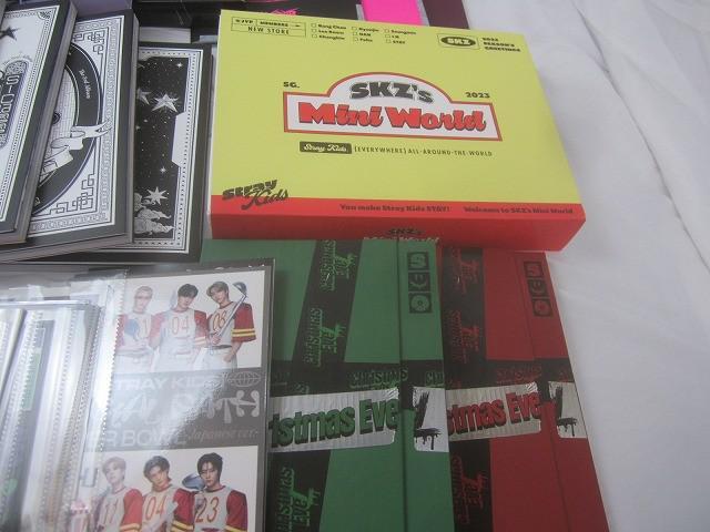 【まとめ売り 中古品】 韓流 Stray Kids スキズ リノ 他 Blu-ray WORLD TOUR MANIAC CD アクリルスタンド 等 グッズの画像5