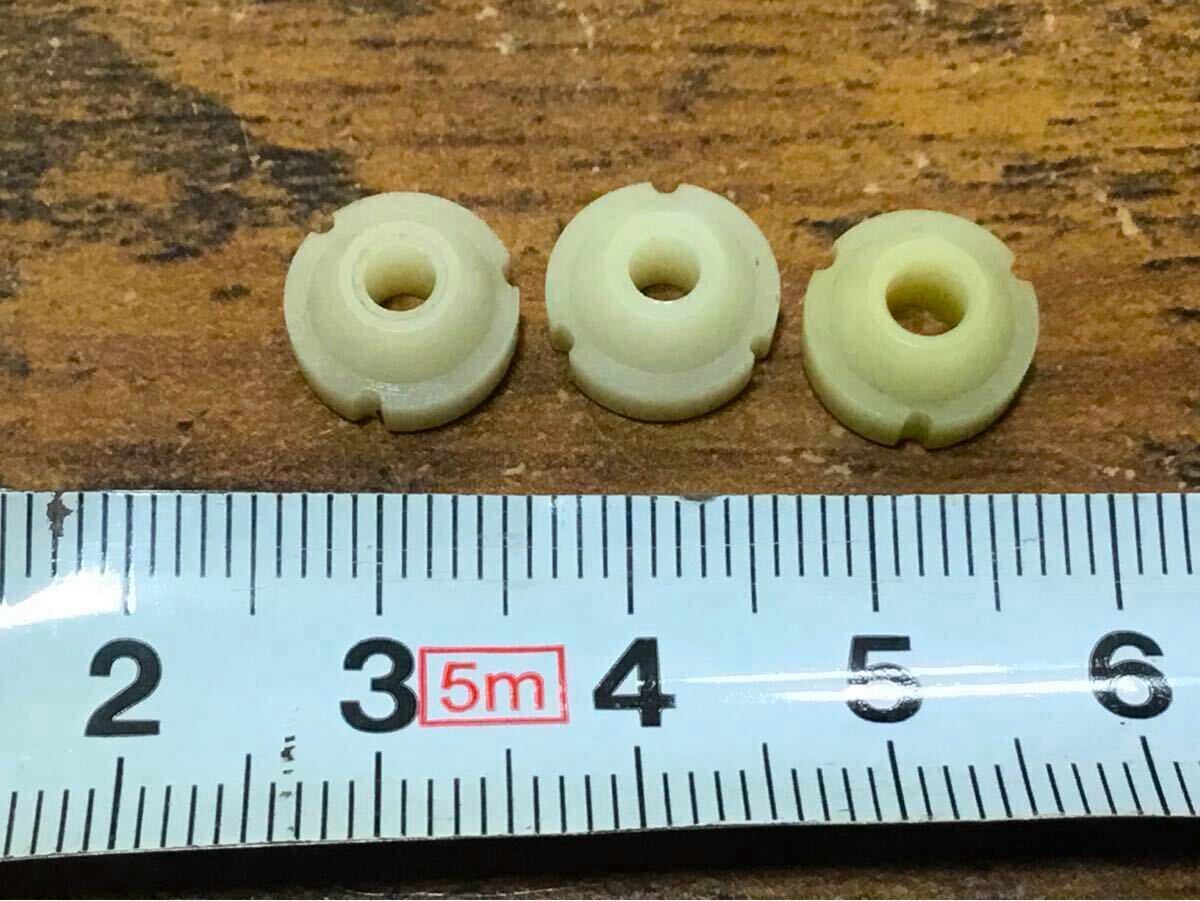 純正品/ABU/Ambassadeur/#13462/1500C・2500C・3500C/ピニオンブッシング/白/3点セット/アブ/アンバサダー/リール・予備パーツ/互換性_画像2