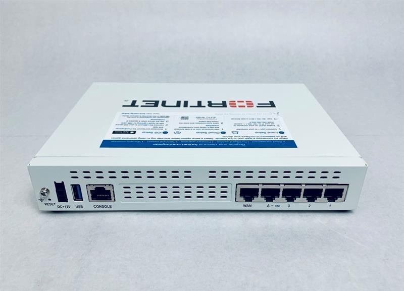 ライセンス期限:2027/05/13 ＜中古 清掃済 ＞ FORTINET FORTIGATE-40F FG-40F UTM 初期化済 送料無料 領収書発行_画像4