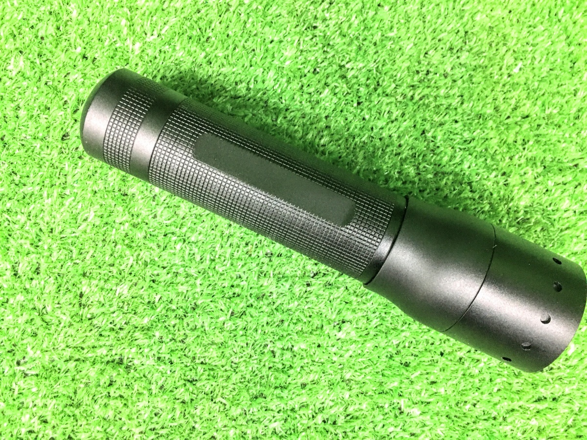[ долгосрочное хранение ] не использовался товар Ledlenser LED Lenser LED свет заряжающийся модель X7R * батарея продается отдельно 