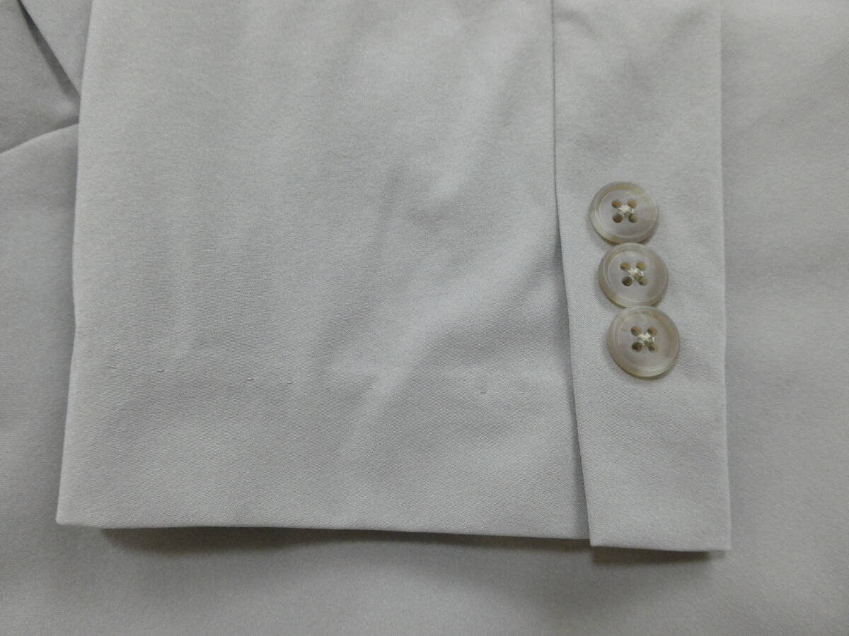 701.UNIQLO ユニクロ メンズ 感動ジャケット 311-453852 ベージュ サイズM 数回着用の美品 送料無料_画像3