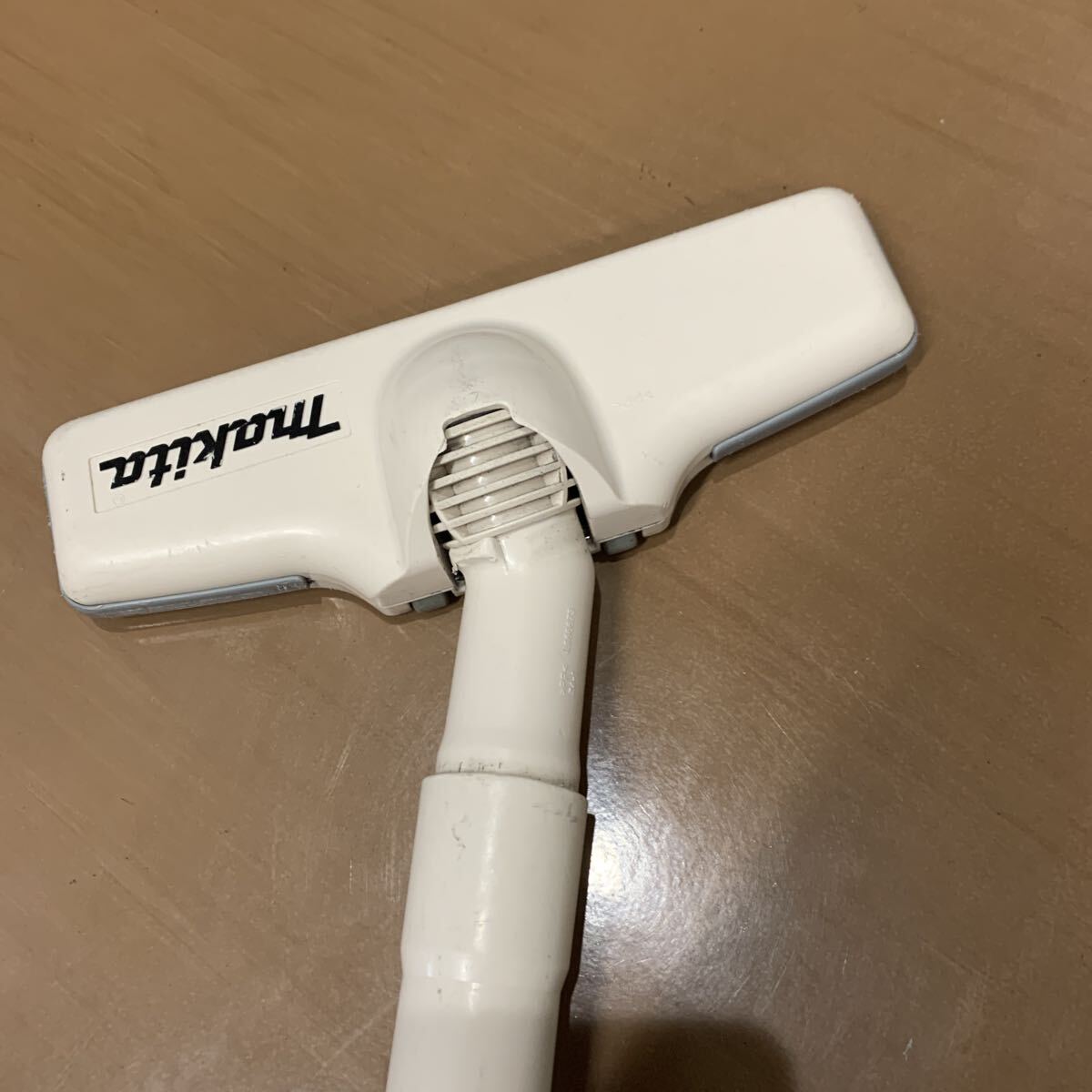 マキタ　掃除機　バッテリー二個　充電器付き　MAKITA クリーナ_画像5