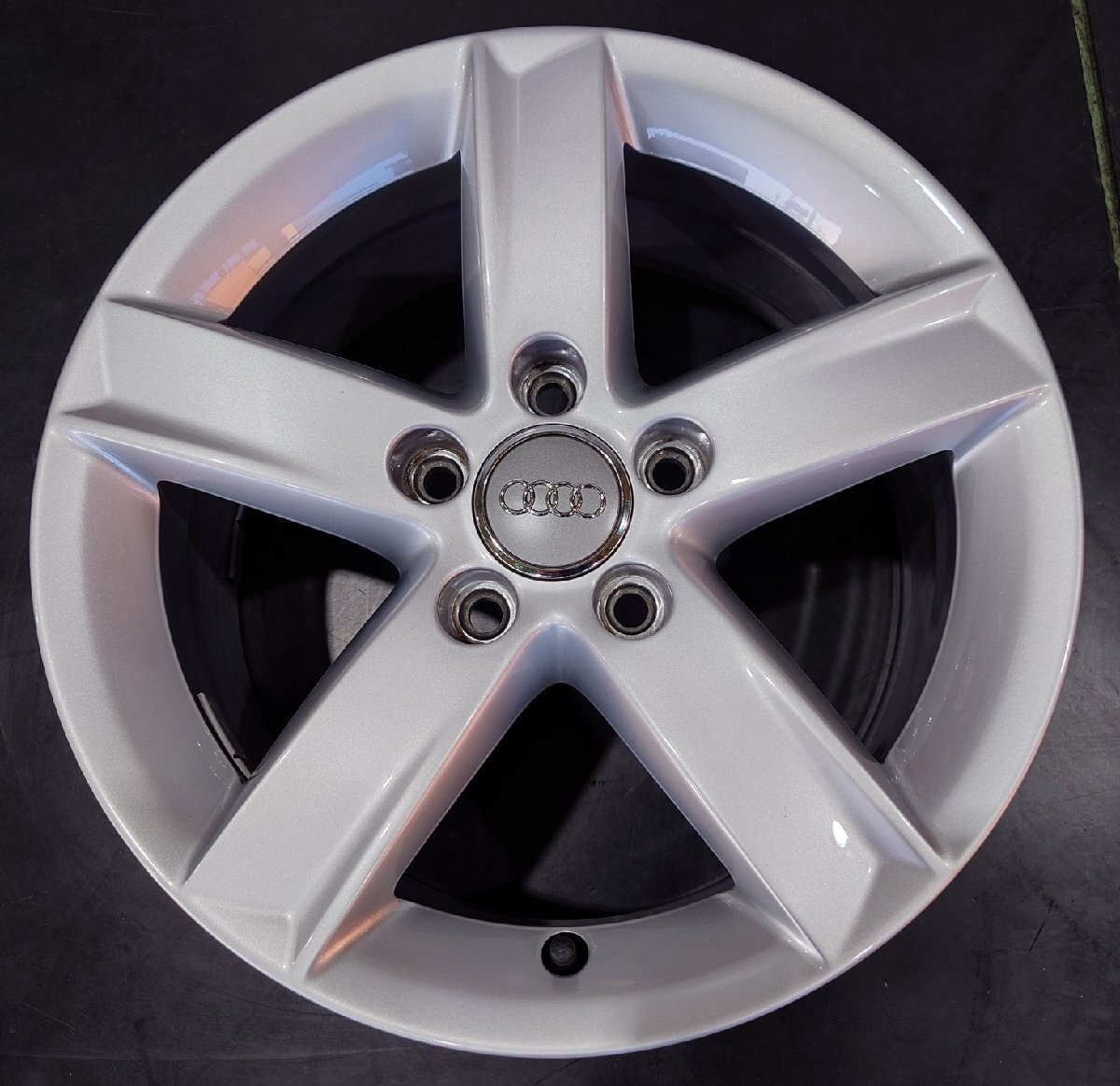 高崎中居店 中古ホイール 4本セット アウディ純正 16インチ 7.0 +46 5穴 PCD112