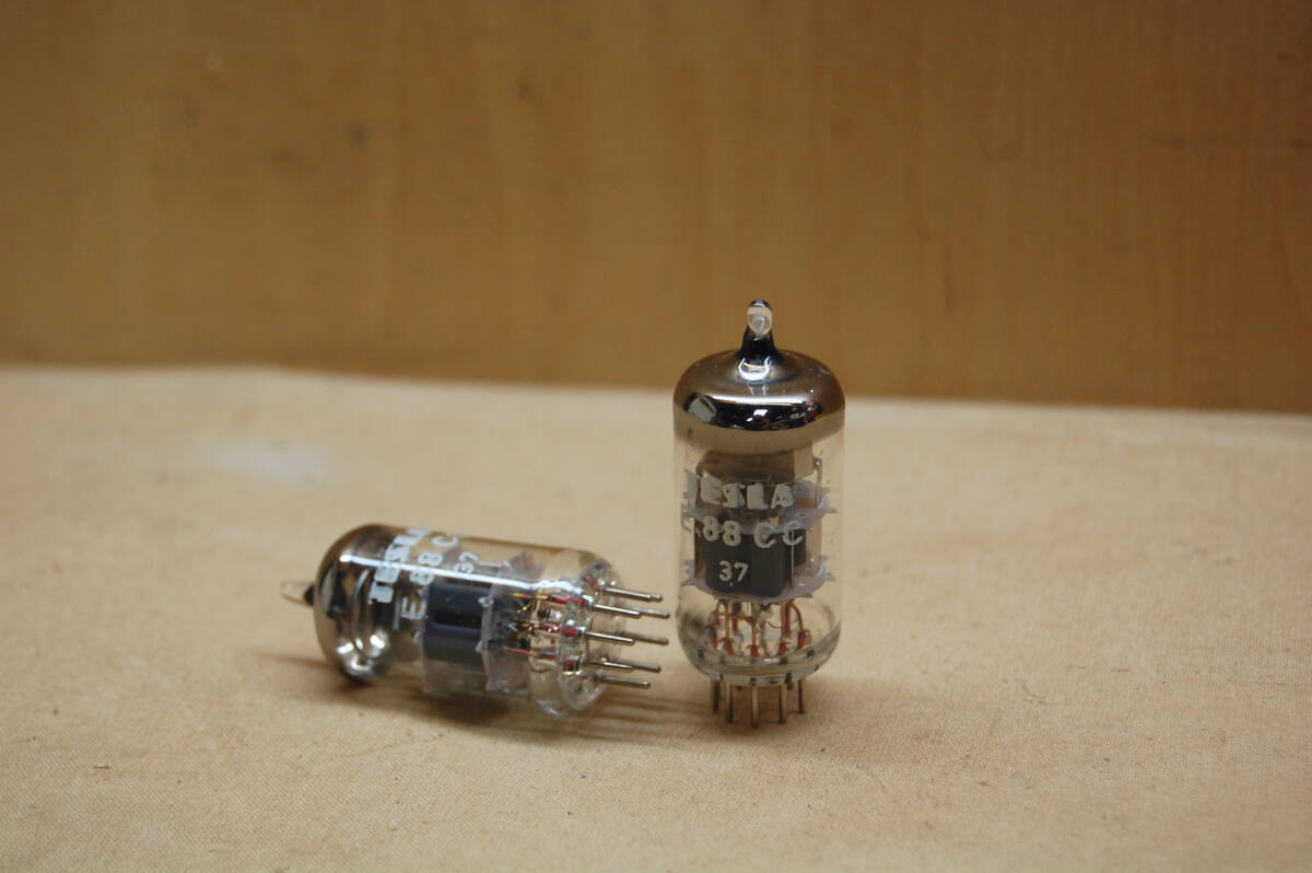 真空管　TESLA E88CC Military Surplus same lot NOS pair (2pcs.)_画像1