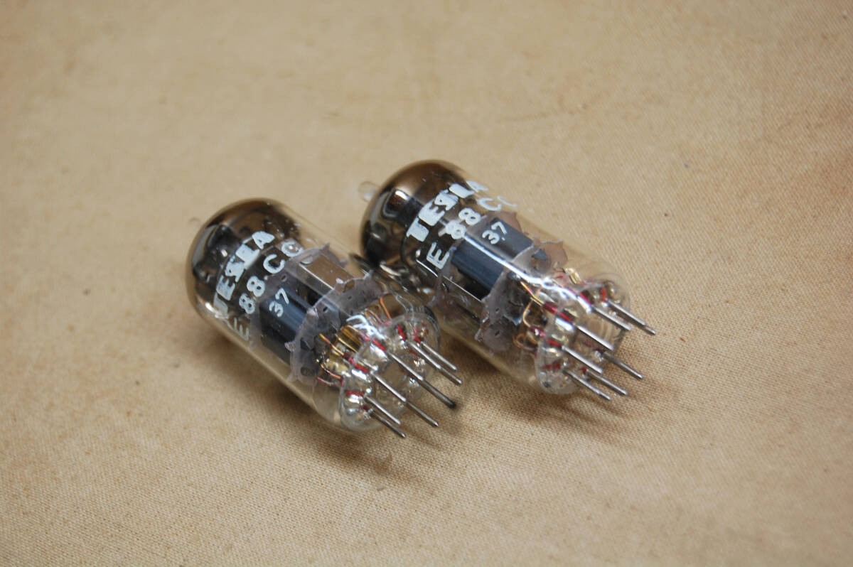 真空管　TESLA E88CC Military Surplus same lot NOS pair (2pcs.)_画像2
