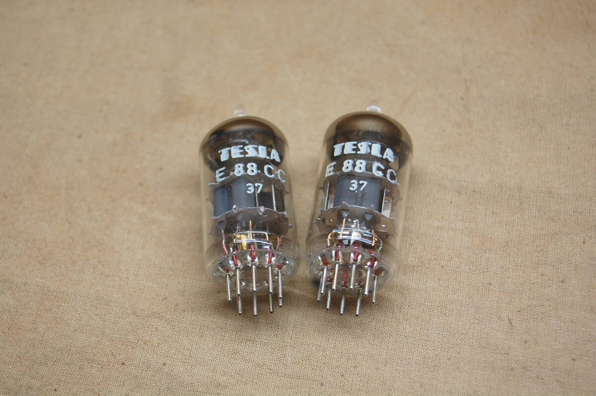 真空管　TESLA E88CC Military Surplus same lot NOS pair (2pcs.)_画像5