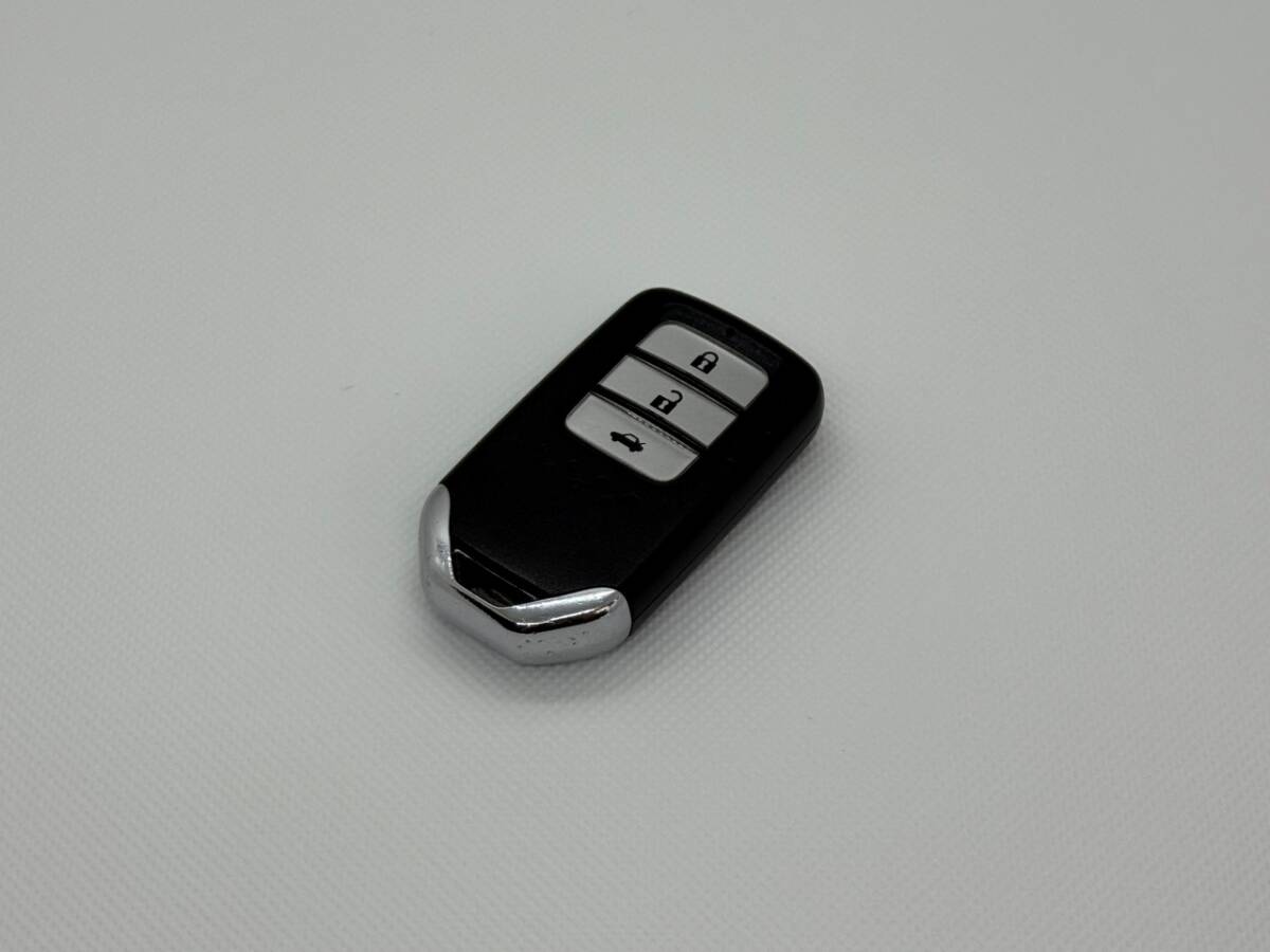 HONDA ホンダ CR6 アコード ハイブリッド 純正 スマートキー キーレス 3ボタン 001_画像1