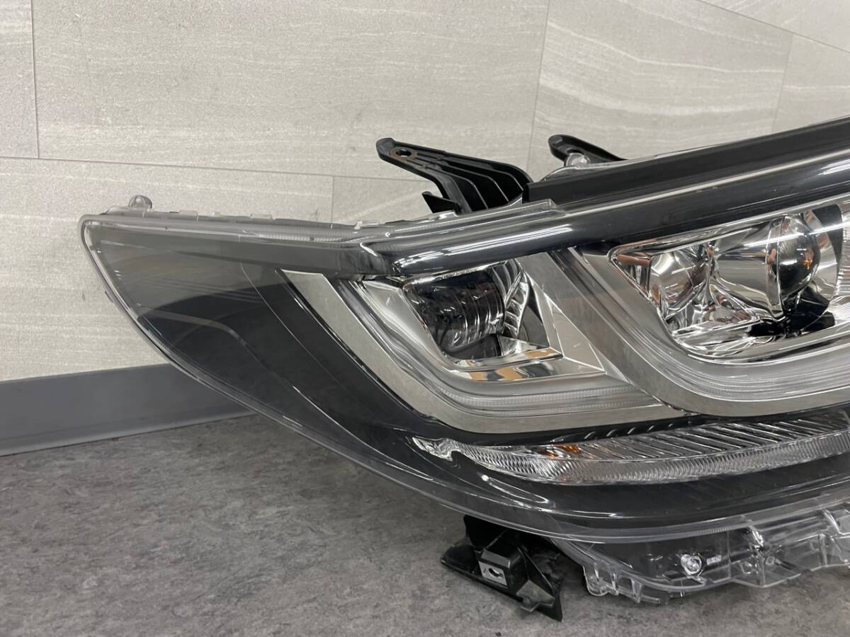 TOYOTA トヨタ AGH30 GGH30 アルファード 前期 純正 LED ヘッドライト 左右 一台分 中古品_画像4
