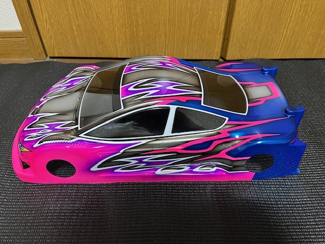 1/10ツーリングボディ　ペインター塗装新品未使用品２枚組　zoo Racing ウルバリン パンテーラ0.4ミリ_画像2