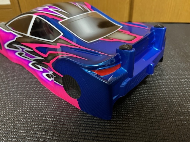 1/10ツーリングボディ　ペインター塗装新品未使用品２枚組　zoo Racing ウルバリン パンテーラ0.4ミリ_画像4