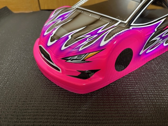 1/10ツーリングボディ　ペインター塗装新品未使用品２枚組　zoo Racing ウルバリン パンテーラ0.4ミリ_画像6