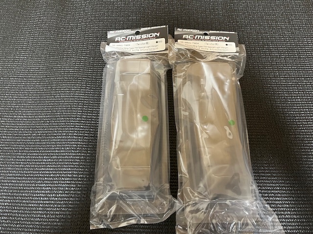 1/10ツーリングボディ　ペインター塗装新品未使用品２枚組　zoo Racing ウルバリン パンテーラ0.4ミリ_画像8