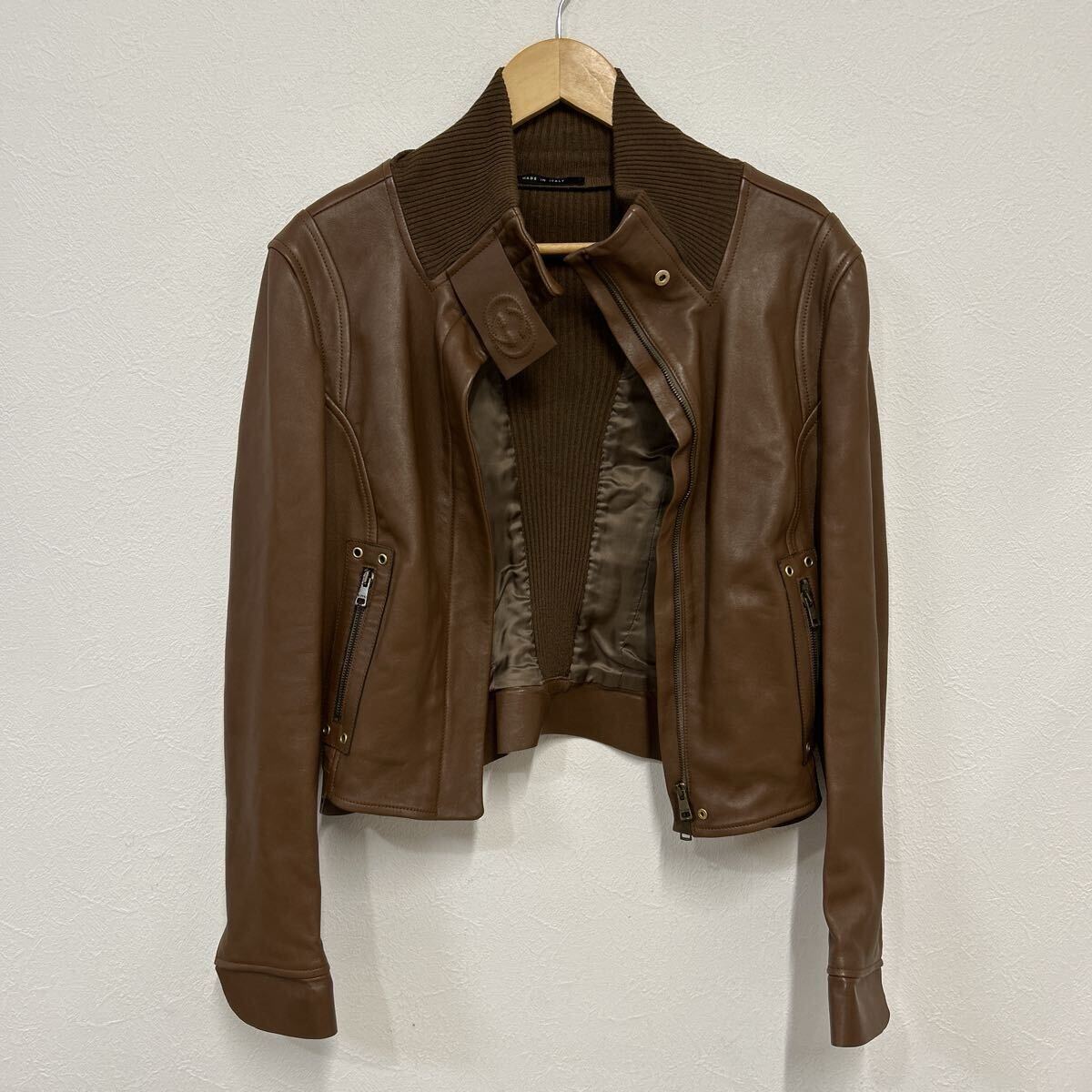 1円 新品同様 GUCCI グッチ 羊革 ラムレザー レザージャケット シングルライダースジャケット ライダースジャケット 38_画像2