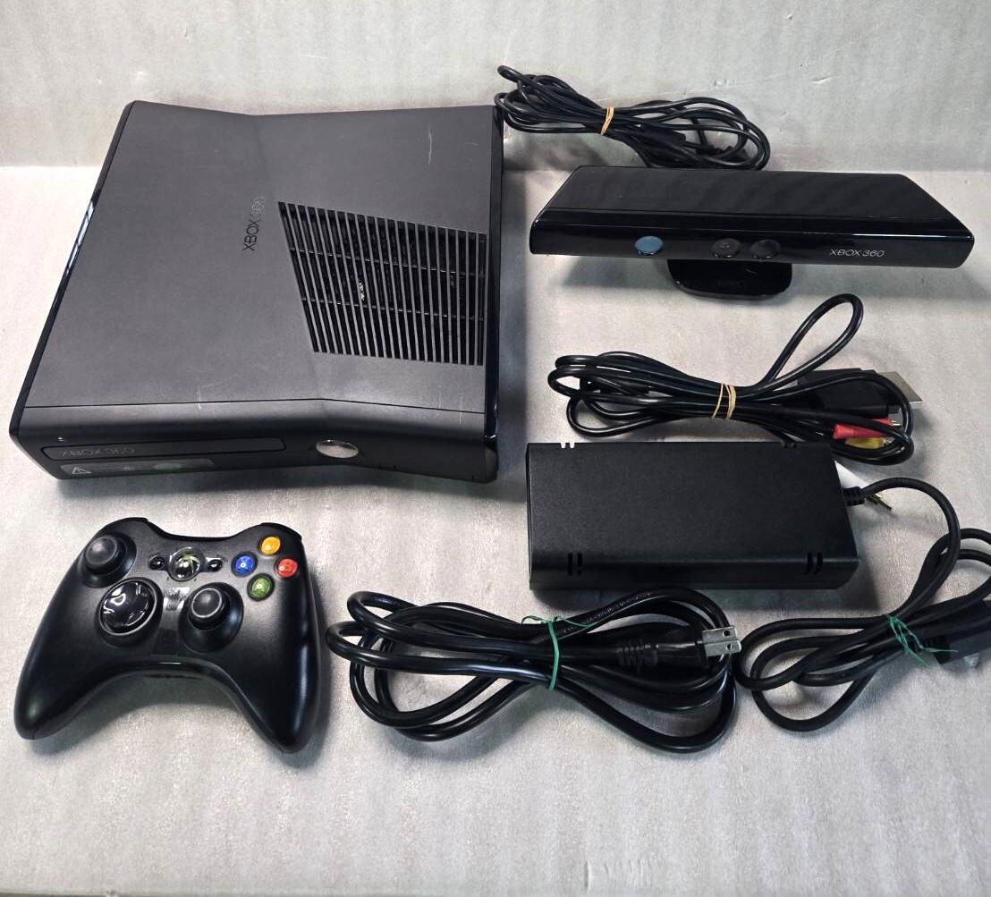 マイクロソフト Xbox 360 S CONSOLE 本體 Model:1439 通電?動作確認済 管理番號005