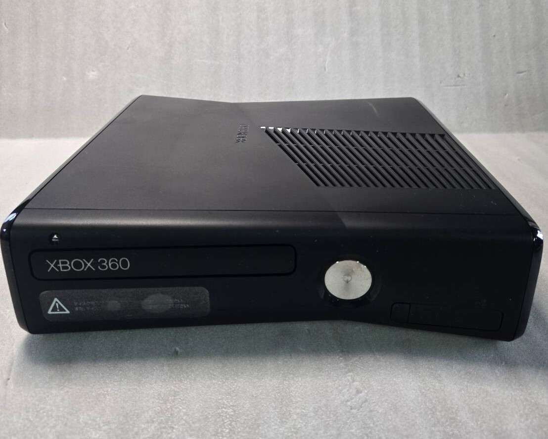 マイクロソフト Xbox 360 S CONSOLE 本體 Model:1439 通電?動作確認済 管理番號005