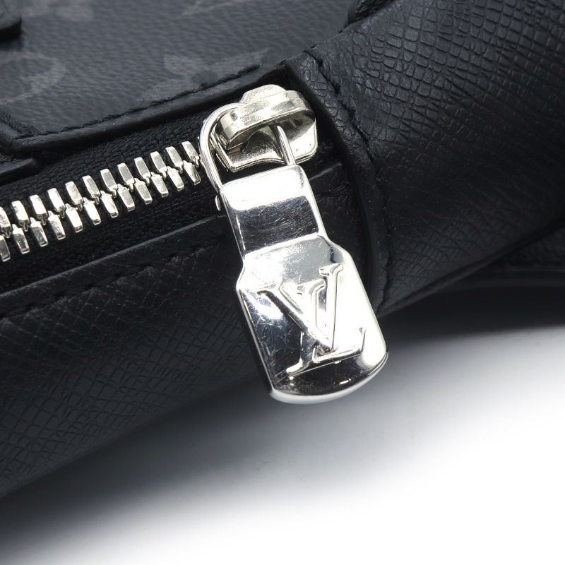 ルイヴィトン アウトドアスリングバッグ M30741 タイガラマ ノワール クロスボディバッグ ショルダーバッグ ブラック 黒 中古 送料無料_画像7