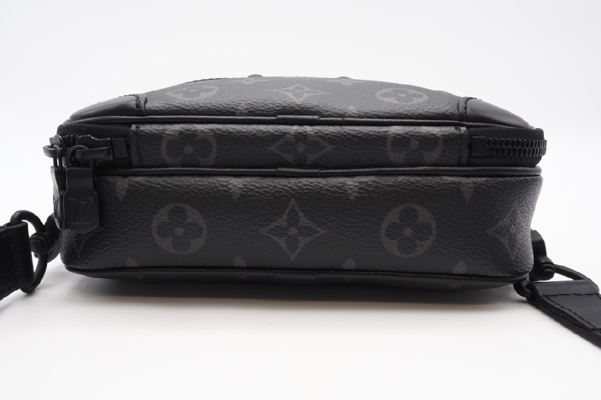 ★３日以内返品可★ LOUIS VUITTON ルイ ヴィトン M82542 エクリプス アルファウェアラブルウォレットNV ブラック グレー バッグ_画像4