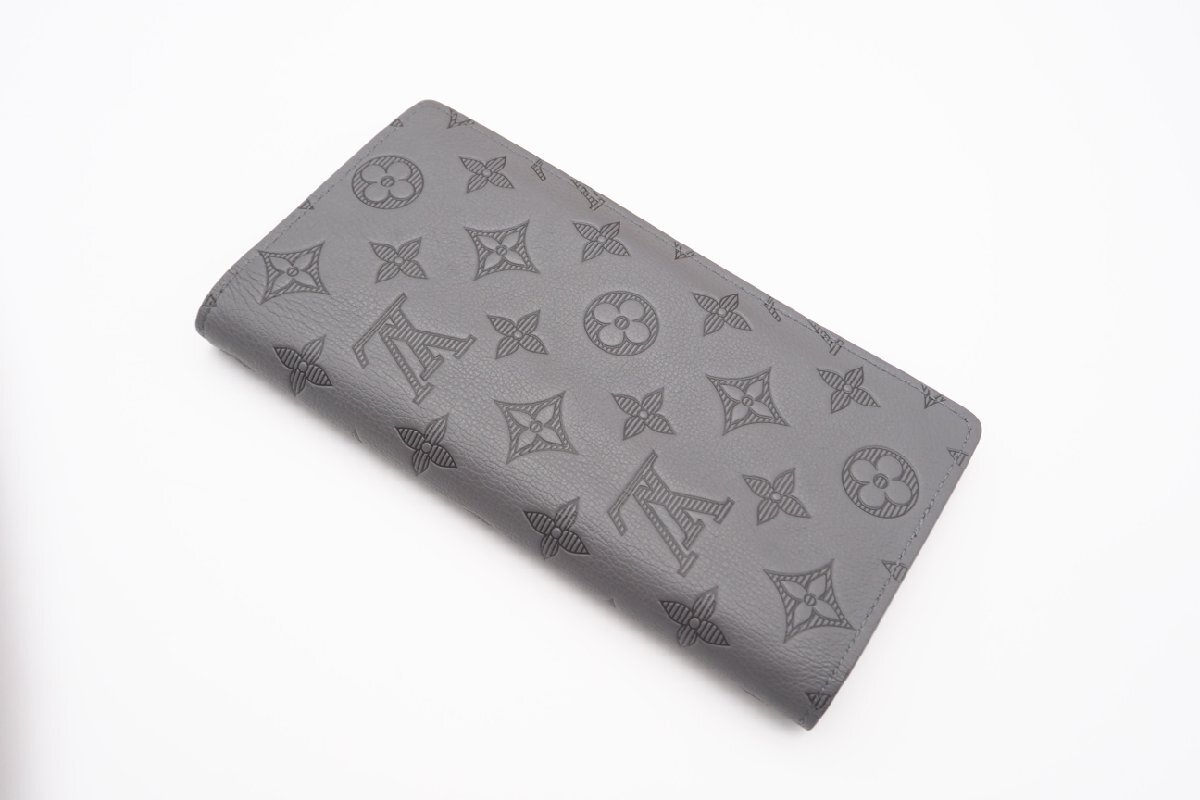 ☆安心の3大保証☆ Bランク ≪LOUIS VUITTON ルイ ヴィトン/二つ折り長財布≫ M81335 モノグラム シャドウ ポルトフォイユ ブラザ グレー_画像2