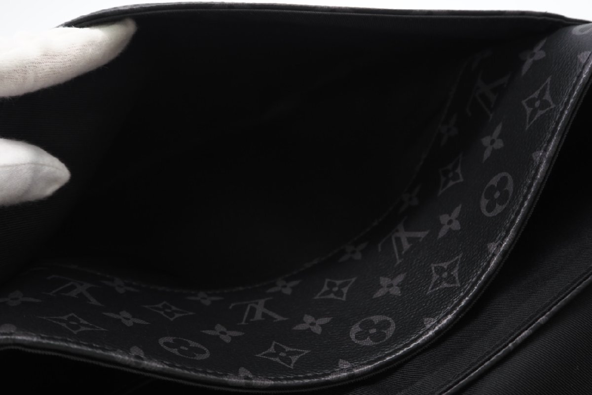 ★３日以内返品可★ LOUIS VUITTON ルイ ヴィトン M44001 モノグラム エクリプス ディストリクト MM ブラック グレー バッグ_画像8