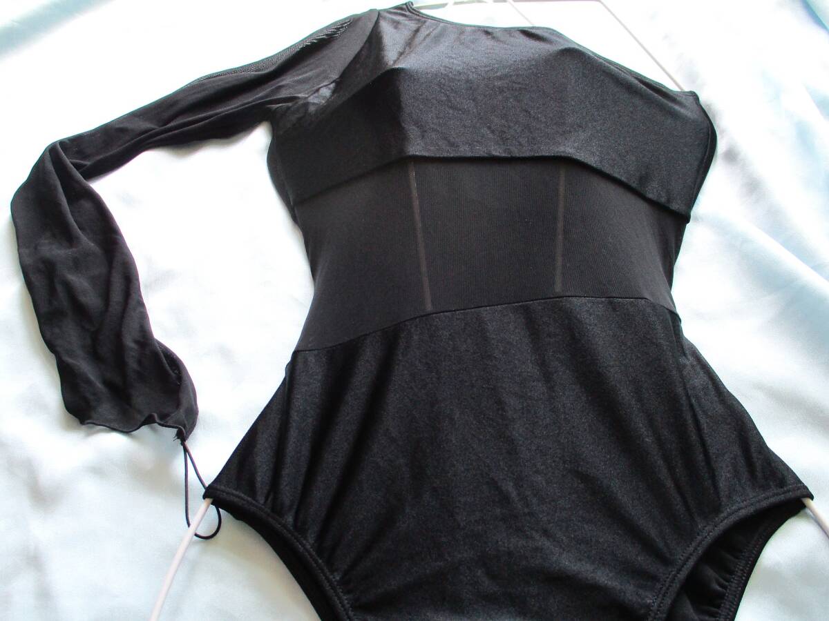 ワンショル M～Lサイズ 海外製 バトントワラー カラーガード メッシュ切替 ツヤツヤ 光沢 ワンショルダー レオタード バトン部吹奏楽 WBT34_画像2