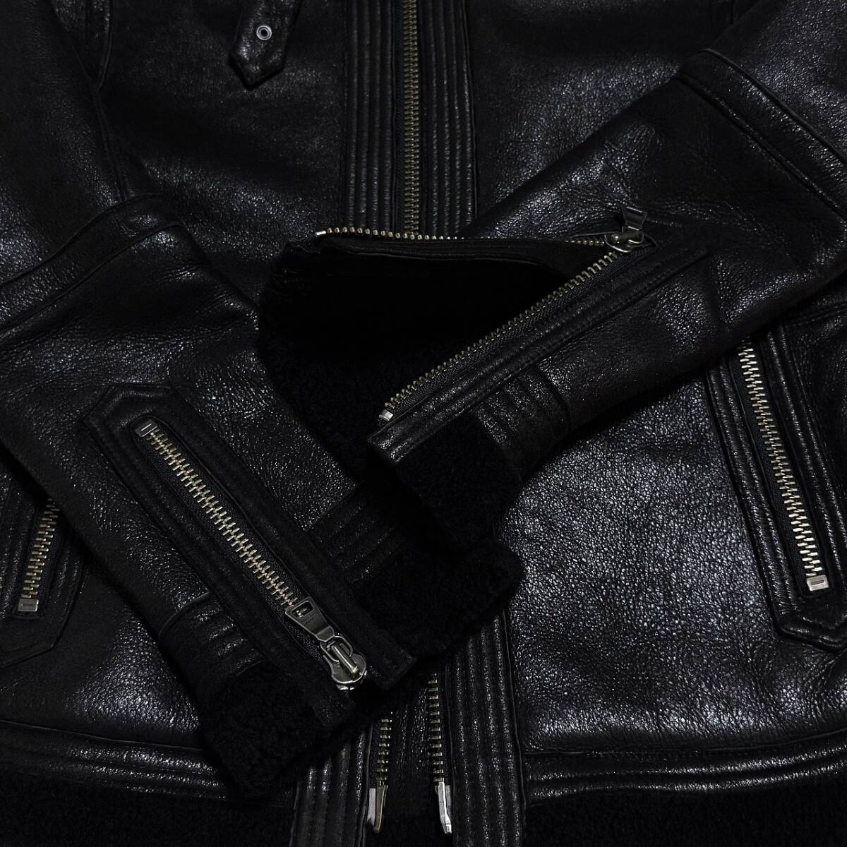 超希少 定16.8万 極美品 バーバリーブラックレーベル リアルムートン レザー B-3 アビエーター ジャケット M 黒 羊革 BURBERRY BLACK LABEL_画像6