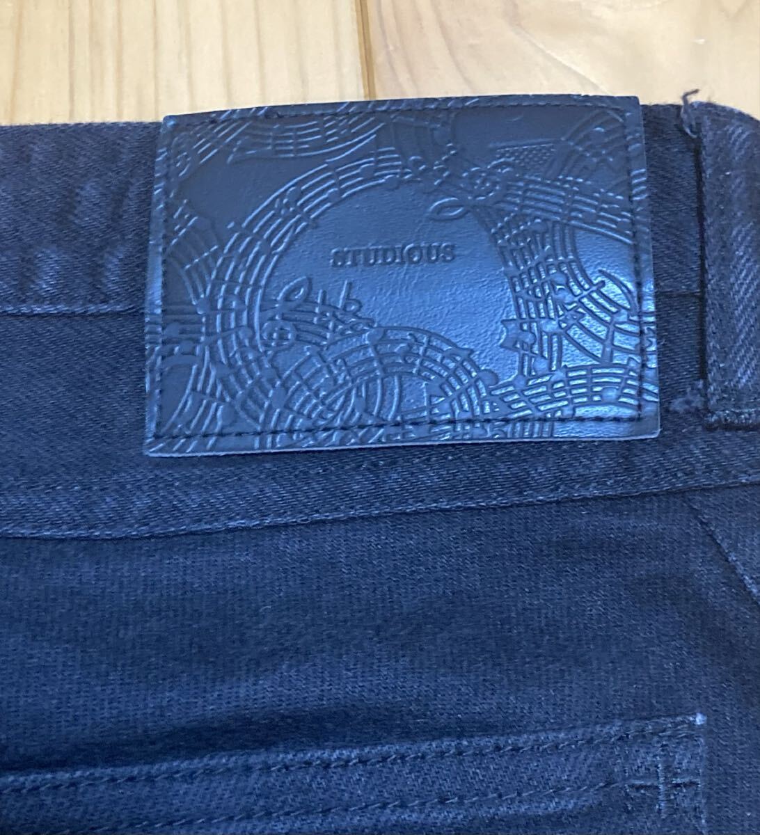 nnナンバーナインstudiousスキニーデニムブラック膝ダメージ加工ストレッチ スリム タイト黒_画像5