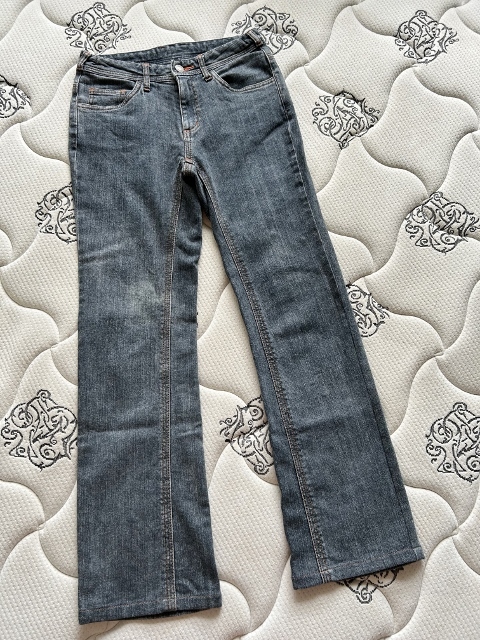 綺麗め CARAVAN ジーンズ W64 H91 ストレッチジーンズ Brand キャラバン 刺繍ジーンズ お洒落 デニムパンツ Lady'sお洒落ジーパン レア 特_画像1