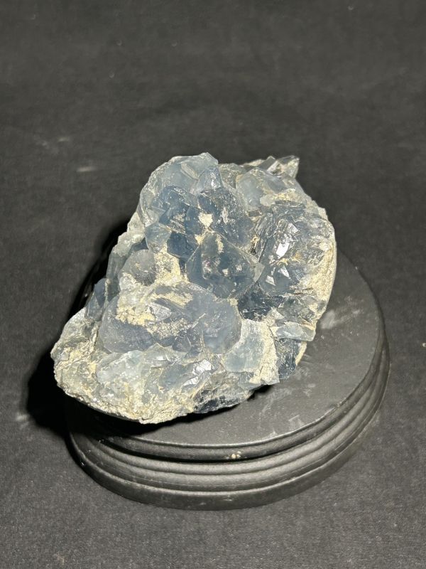 【S10-10】天然石 天青石 パワーストーン 約814g 台付き 旧家整理品_画像4