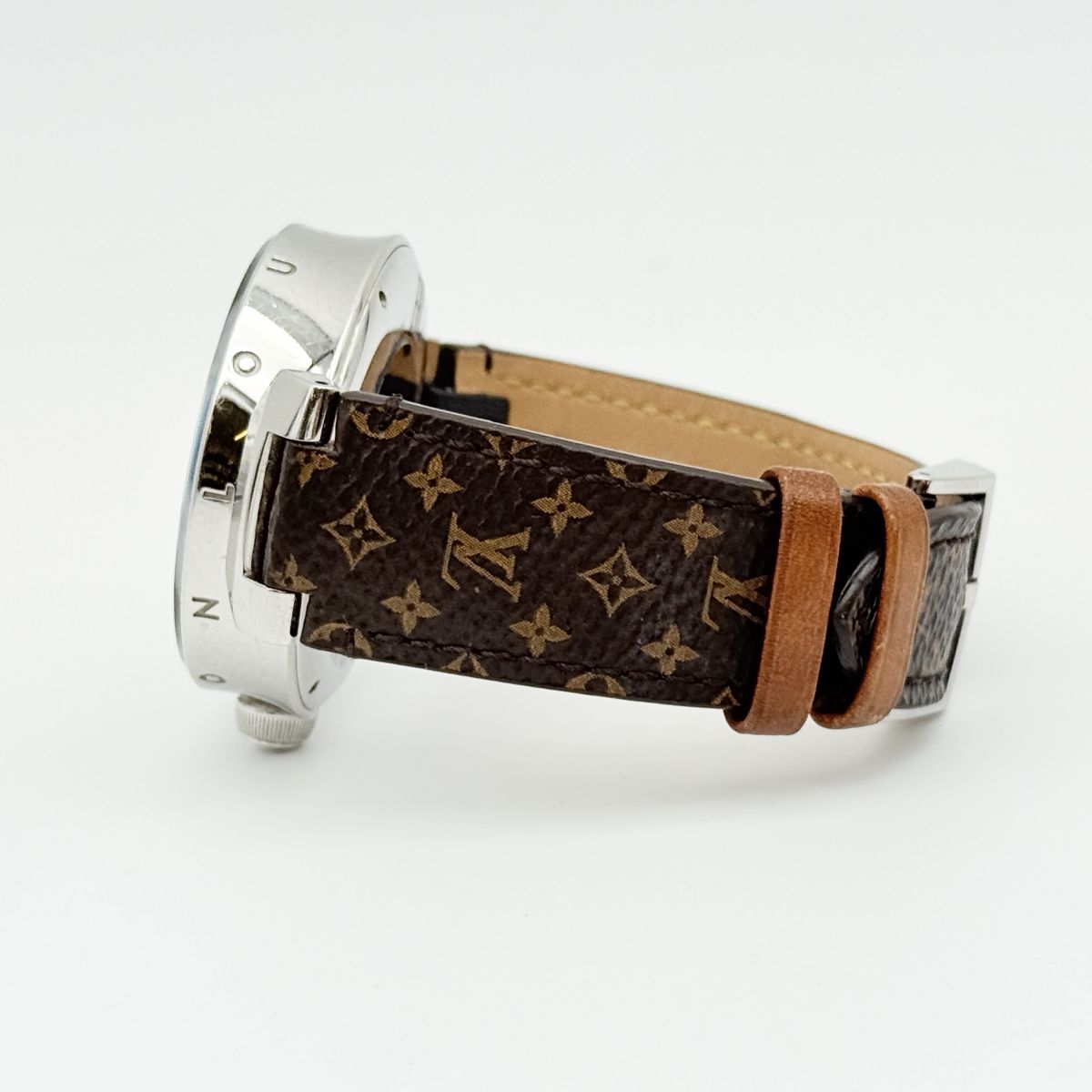 K8216 LOUIS VUITTON ルイ・ヴィトン タンブール ホライゾン QA050Z UB3183 スマートウォッチ 稼働品 箱 ギャラ 充電器 チャーム×2_画像5