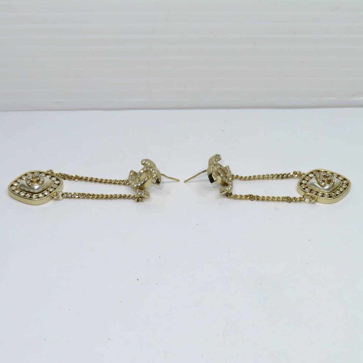 シャネル ココマーク スイングピアス ラインストーン パール_画像2