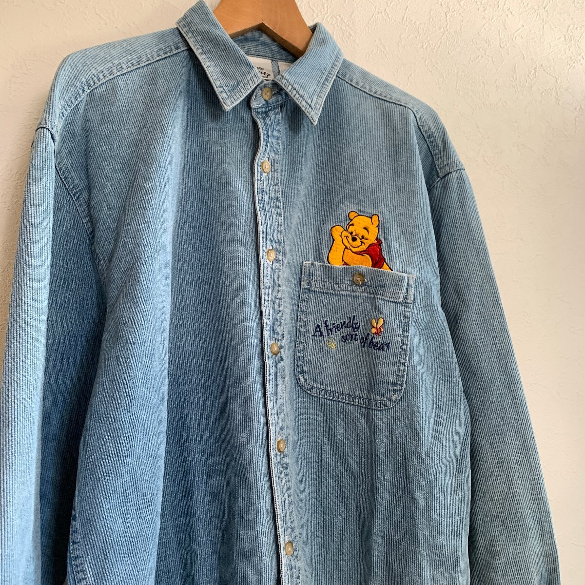 アメリカ古着 90年代 ディズニーストア くまのプーさん 刺繍 シャンブレー シャツ U.S Used Clothing Disney Apparel Pooh Chambray Shirt_画像1