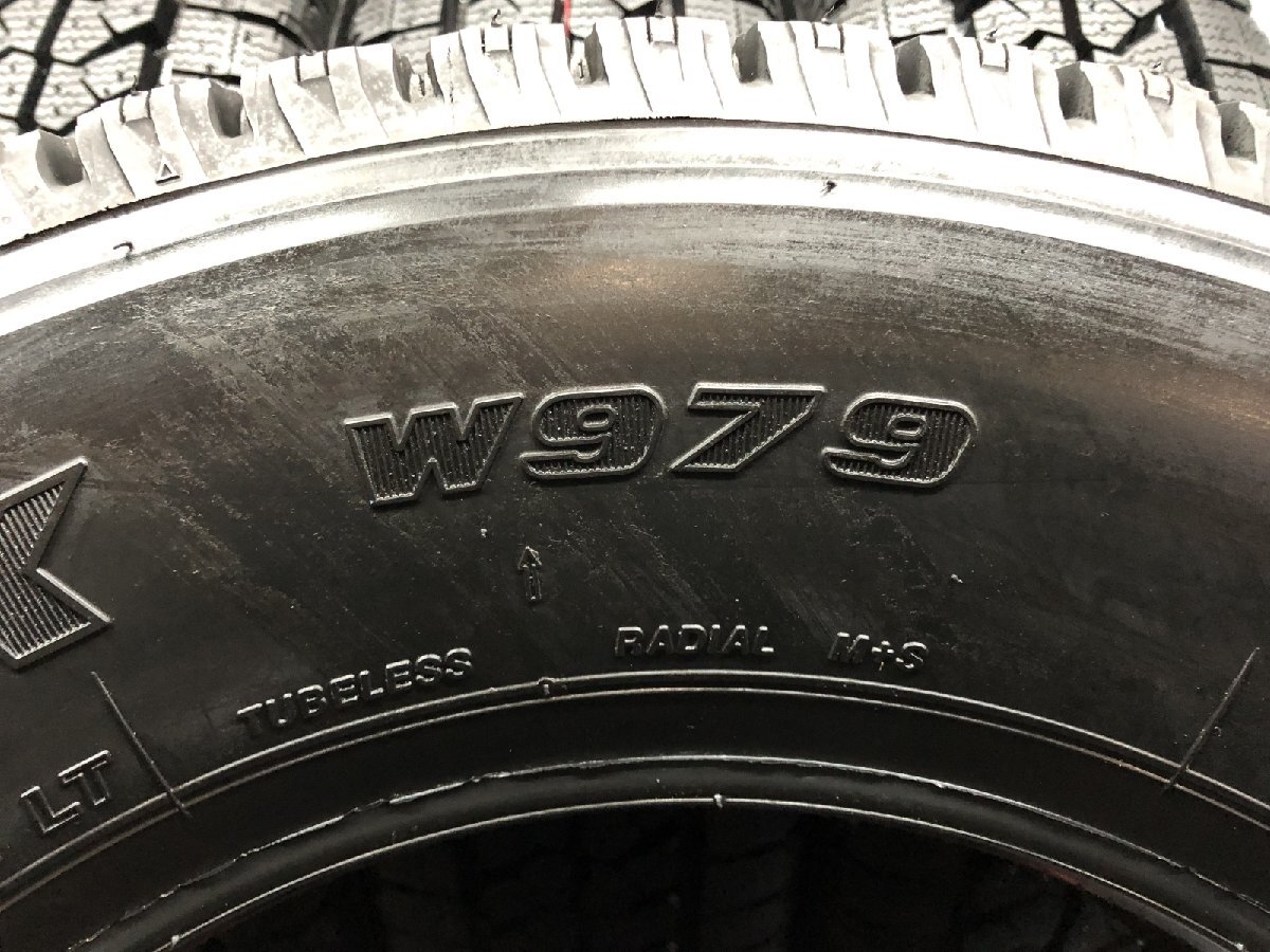 【新品】BS BRIDGESTONE BLIZZAK W979 215/70R15 107/105L LT 15インチ ライトトラック用 スタッドレス 4本 21年製 ハイエース等　(STF053)_画像9