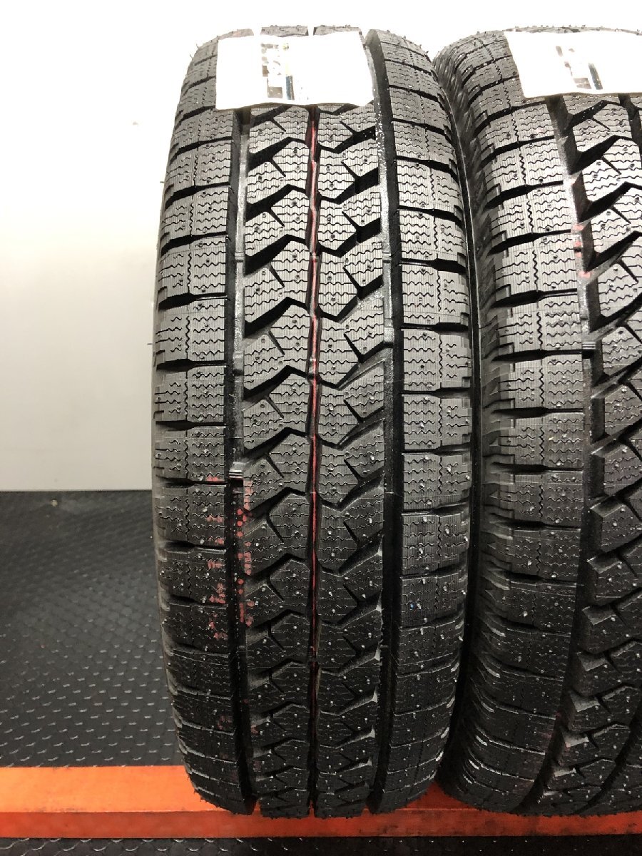 【新品】BS BRIDGESTONE BLIZZAK W979 215/70R15 107/105L LT 15インチ ライトトラック用 スタッドレス 4本 21年製 ハイエース等　(STF053)_画像2